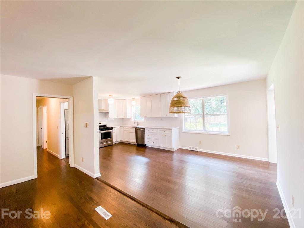 5535 Manning Road Charlotte, NC 28269 - Photo 22 of 33 Gallery Image 22