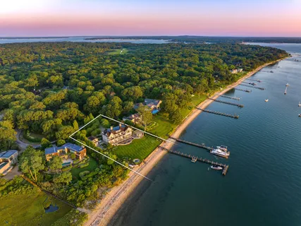 $21,950,000 | 51 Mashomuck Drive, Sag Harbor, NY 11963