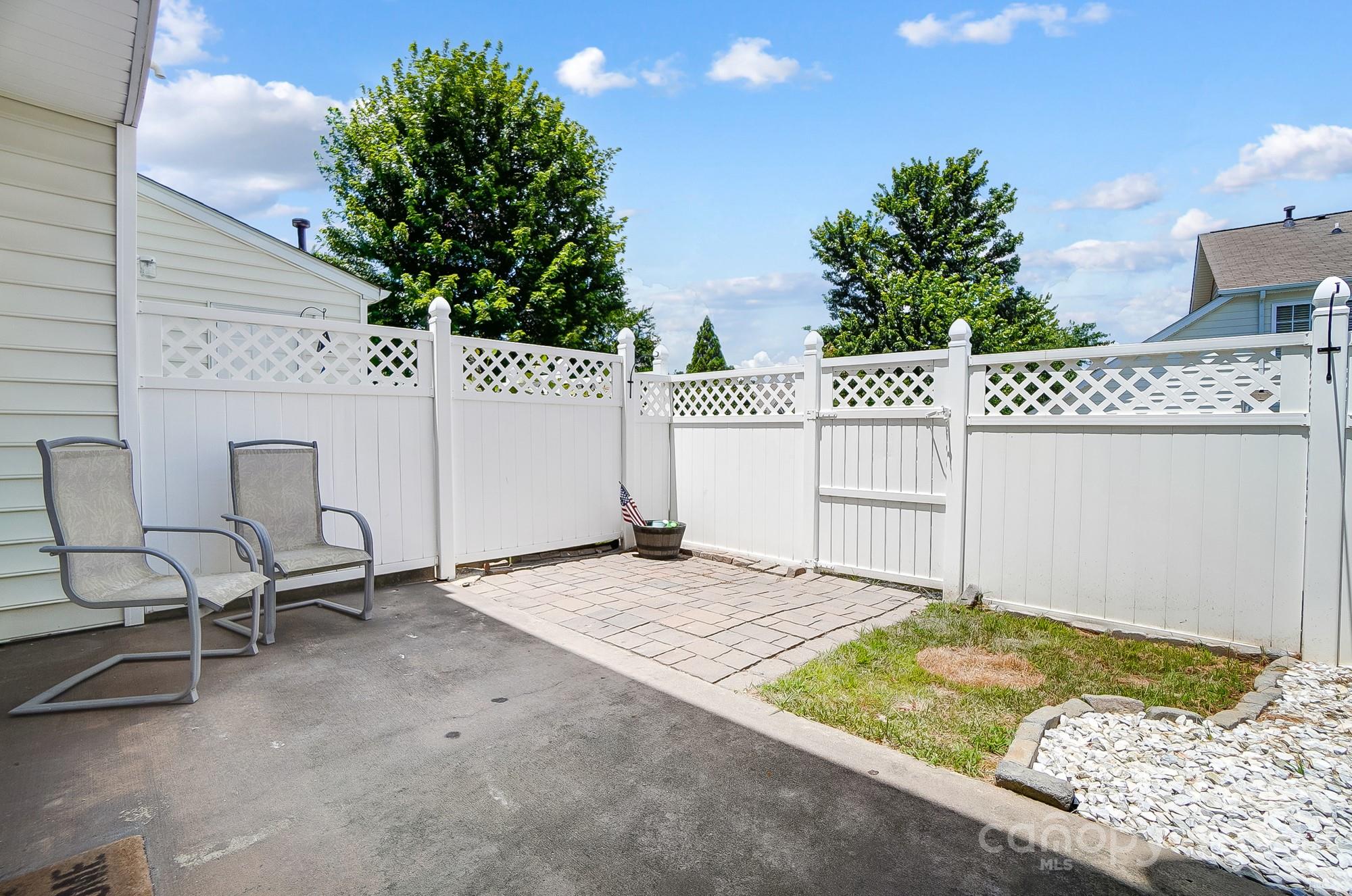 111 Chimney Rock Lane Fort Mill, SC 29708 - Photo 28 of 31 Gallery Image 28