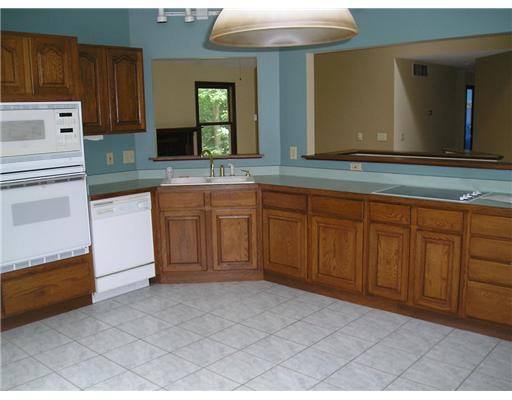 280 California Springfield, OH 45505 - Photo 3 of 9