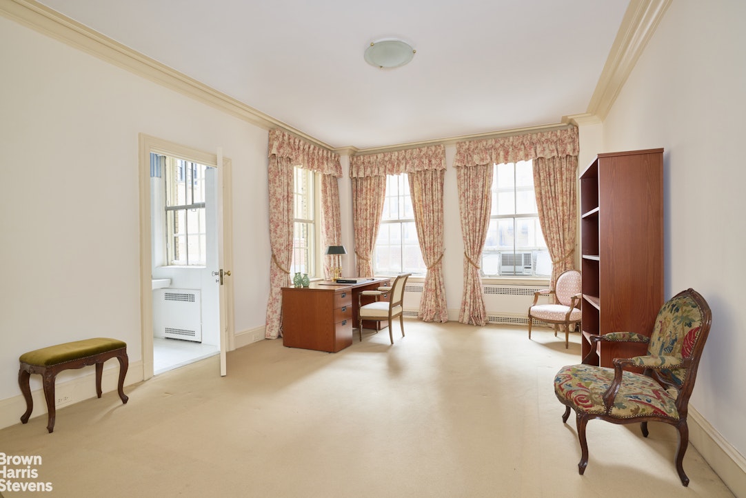 770 Park Avenue, Unit 6D Manhattan, NY 10021 - Photo 6 of 10