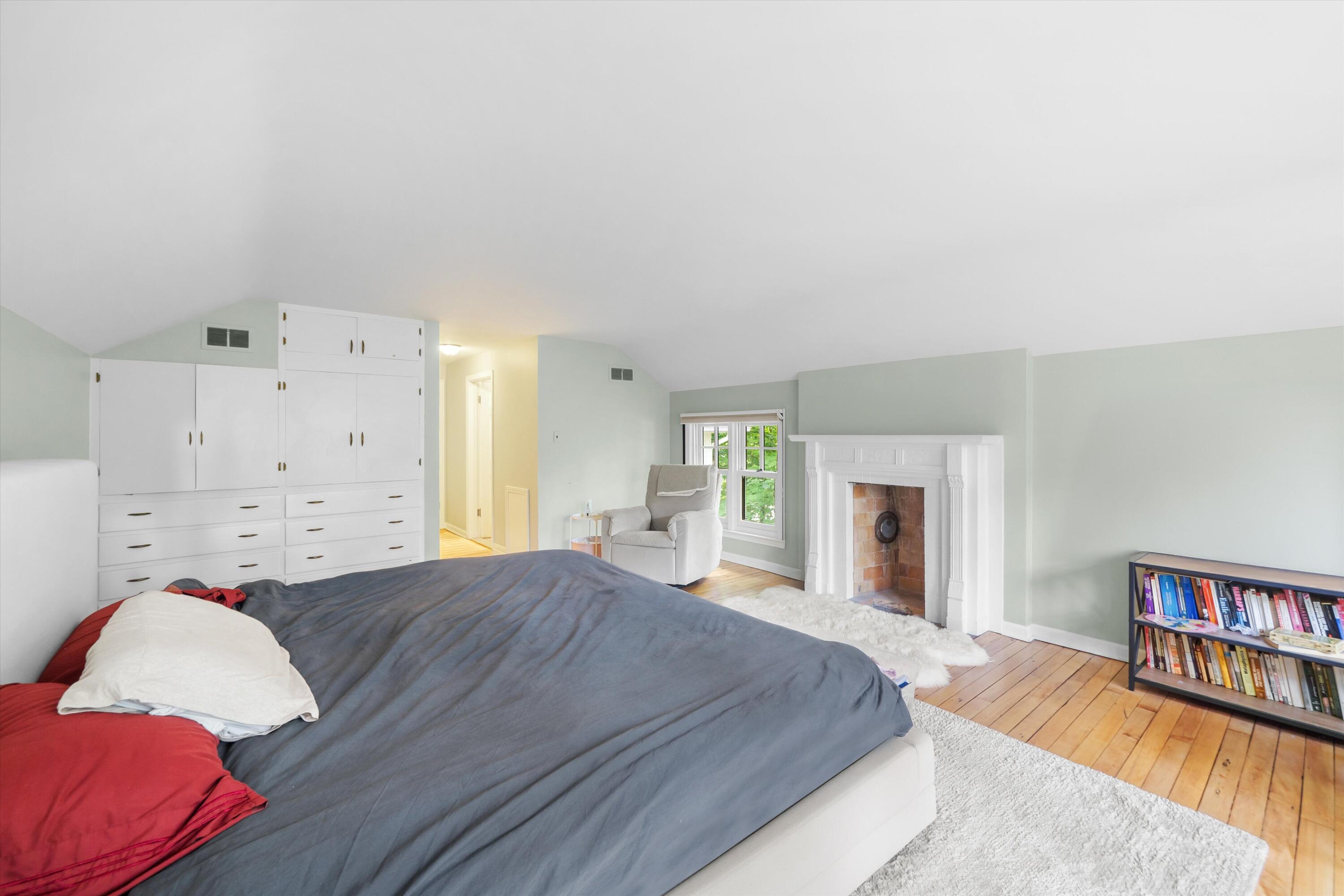 941 Newport Road Ann Arbor, MI 48103 - Photo 25 of 30 51-DSC09992