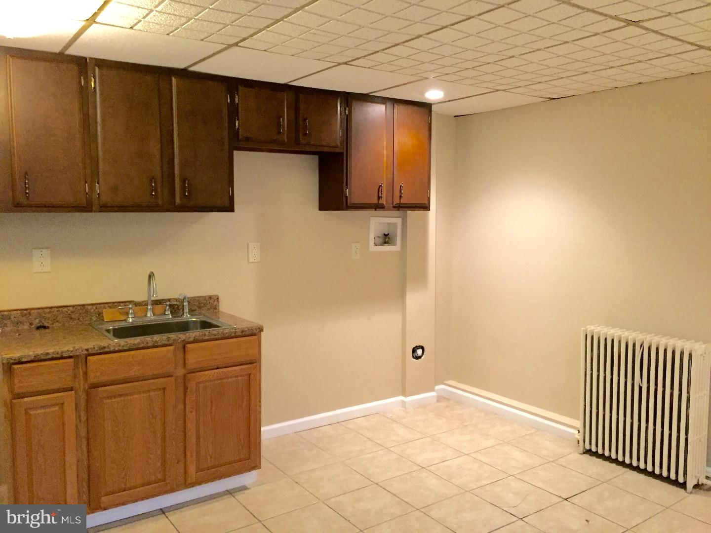 2129 Spring Street Reading, PA 19609 - Photo 14 of 15 Gallery Image 14