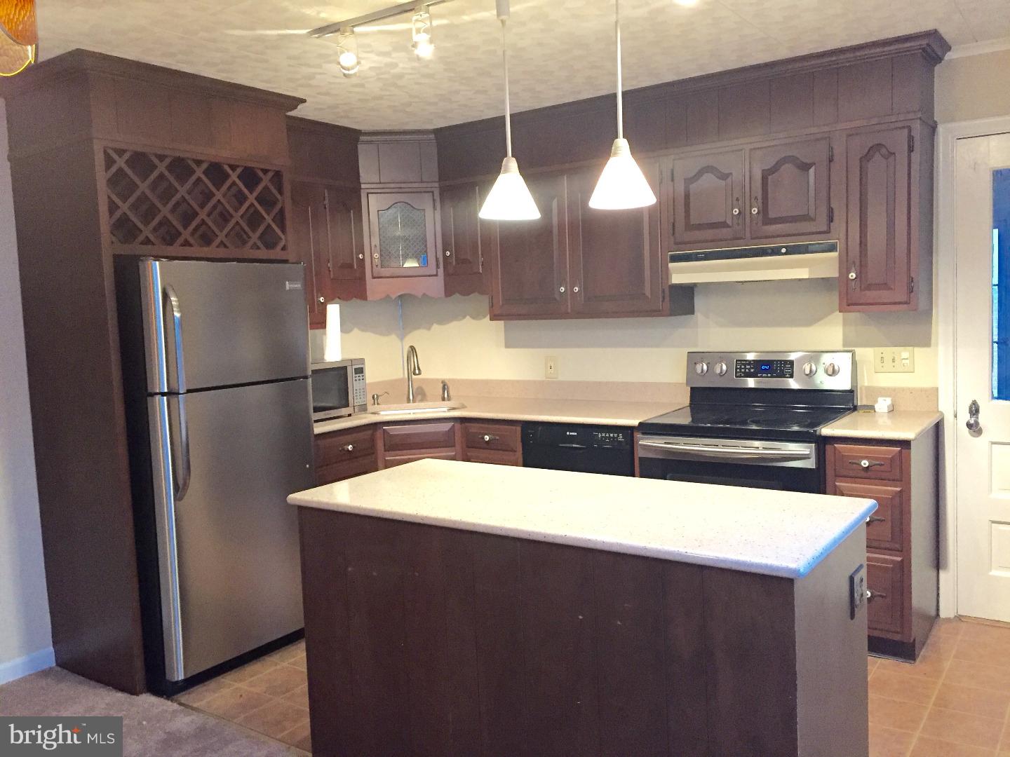 2129 Spring Street Reading, PA 19609 - Photo 6 of 15 Gallery Image 6