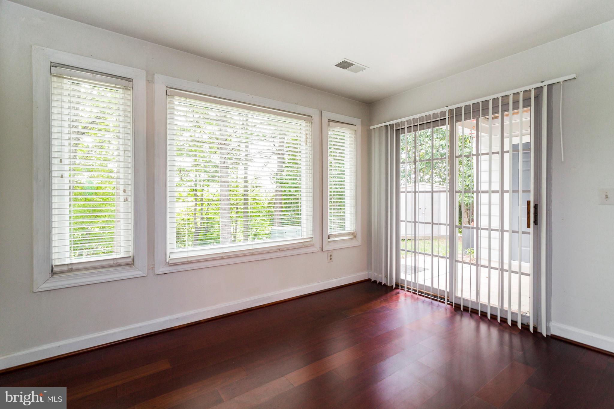 17045 Islip Loop, Unit 103 Dumfries, VA 22026 - Photo 14 of 35