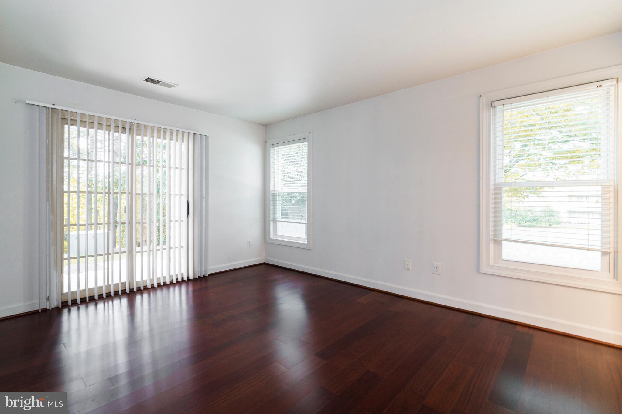 17045 Islip Loop, Unit 103 Dumfries, VA 22026 - Photo 17 of 35