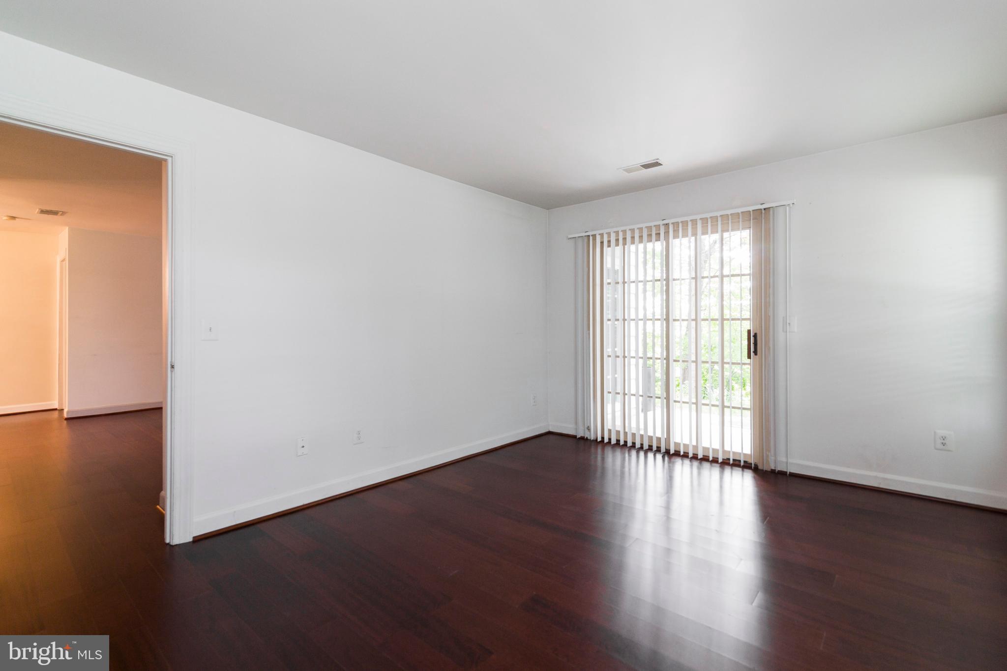 17045 Islip Loop, Unit 103 Dumfries, VA 22026 - Photo 20 of 35