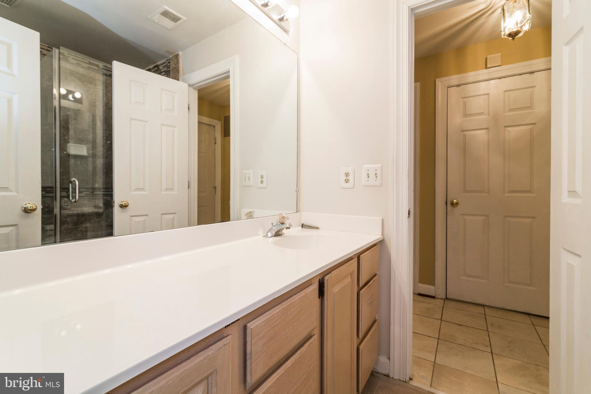 17045 Islip Loop, Unit 103 Dumfries, VA 22026 - Photo 26 of 35