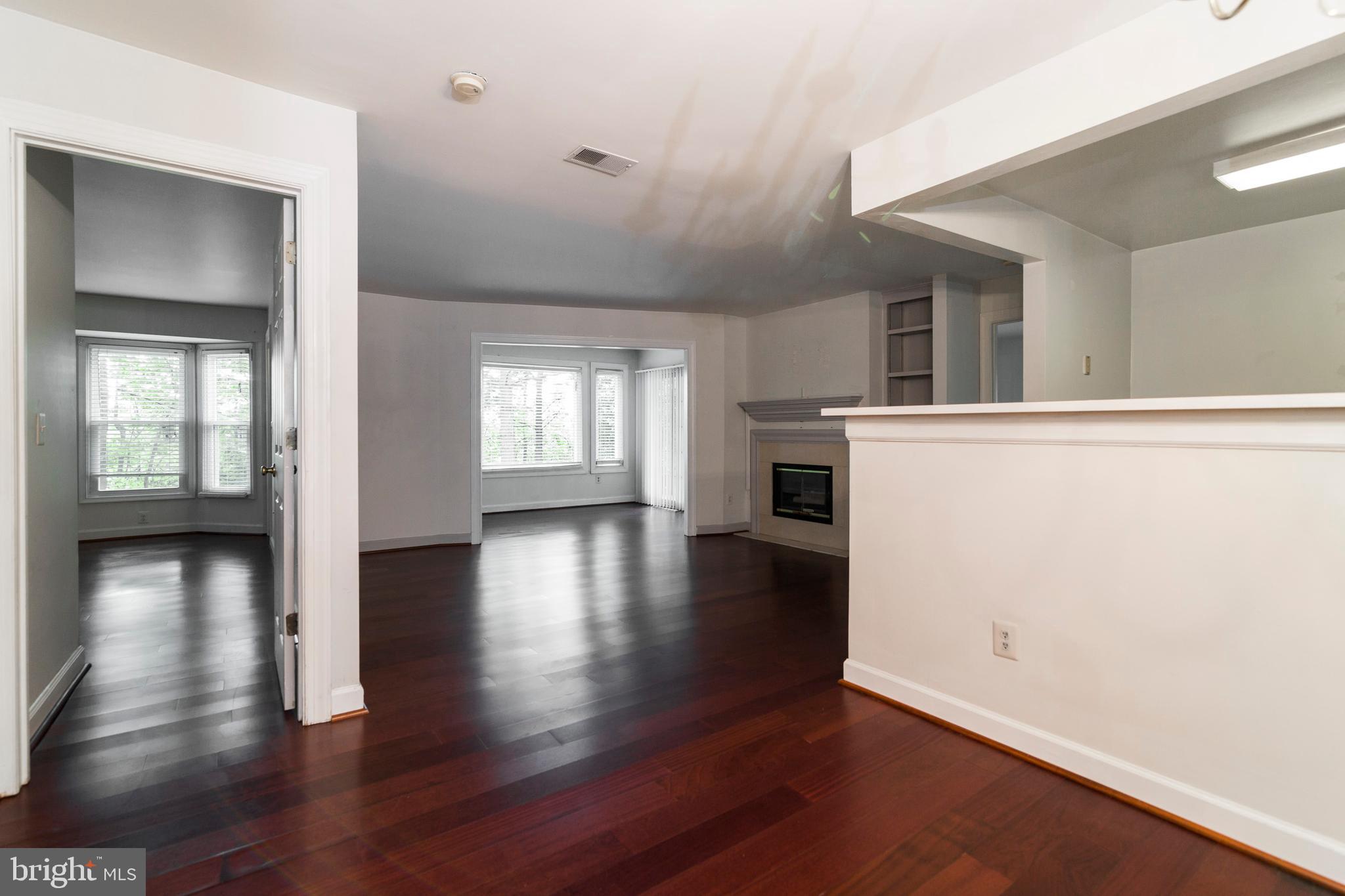 17045 Islip Loop, Unit 103 Dumfries, VA 22026 - Photo 6 of 35