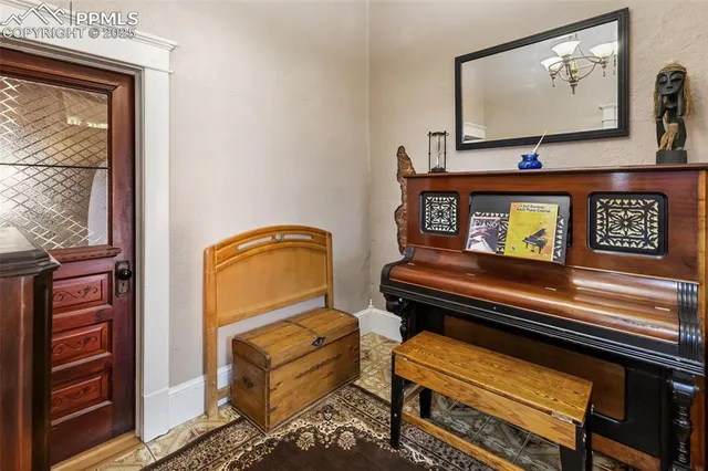 $488,000 | 119 South 3rd Street, Victor, CO 80860