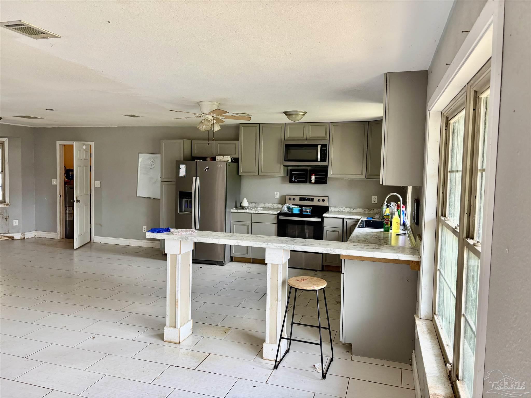 4856 Jennifer Lane Pace, FL 32571 - Photo 4 of 18