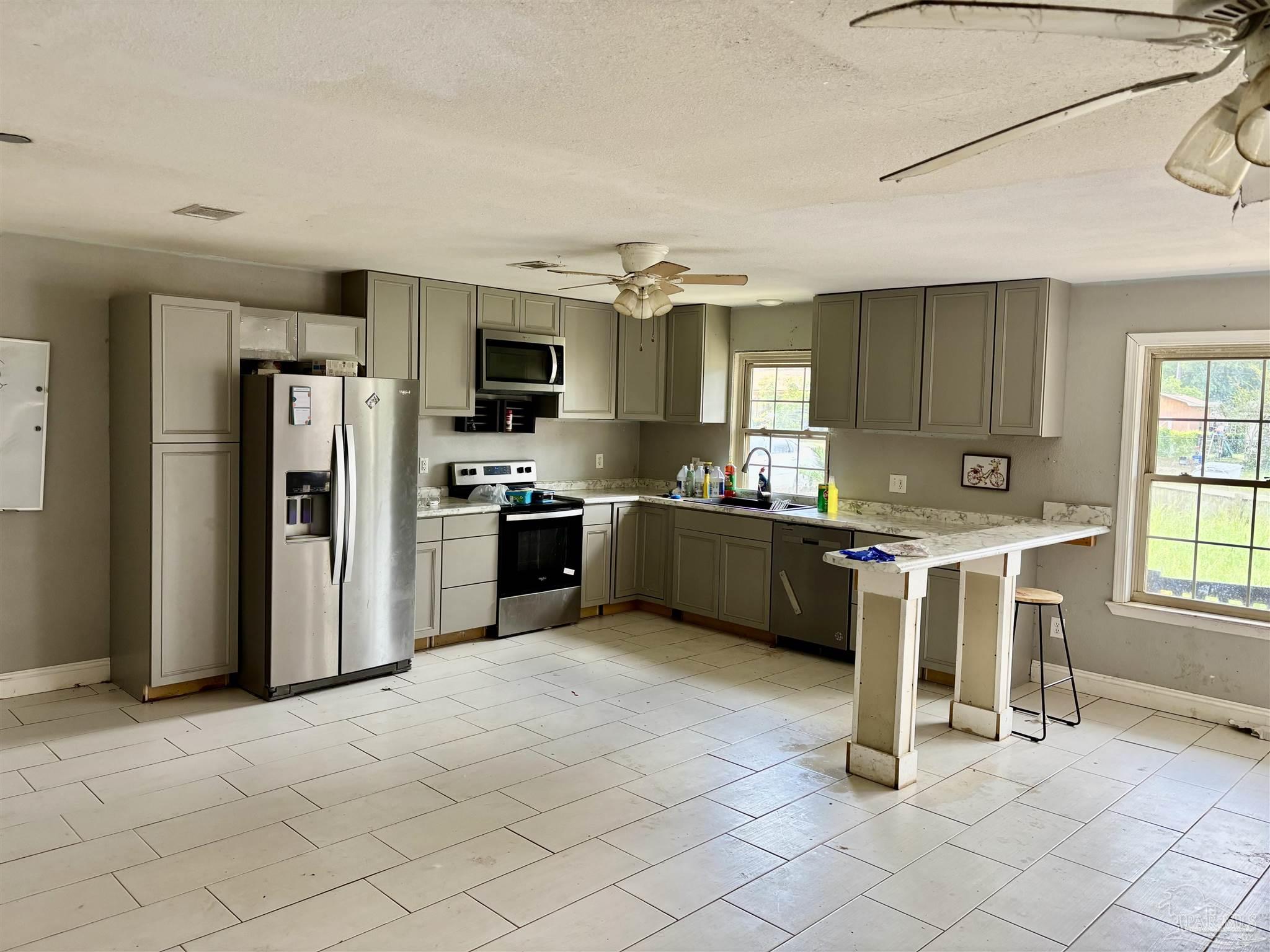 4856 Jennifer Lane Pace, FL 32571 - Photo 5 of 18