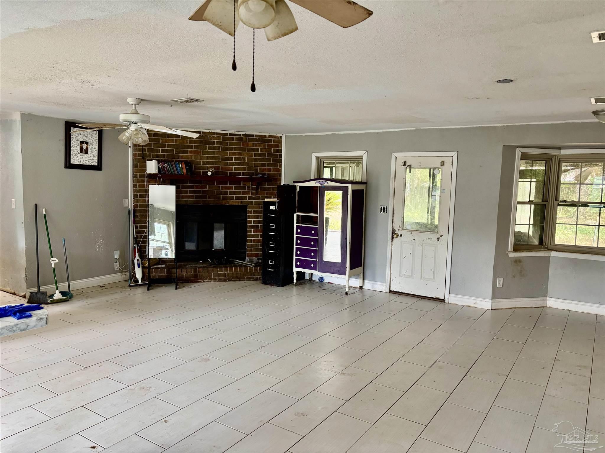 4856 Jennifer Lane Pace, FL 32571 - Photo 6 of 18