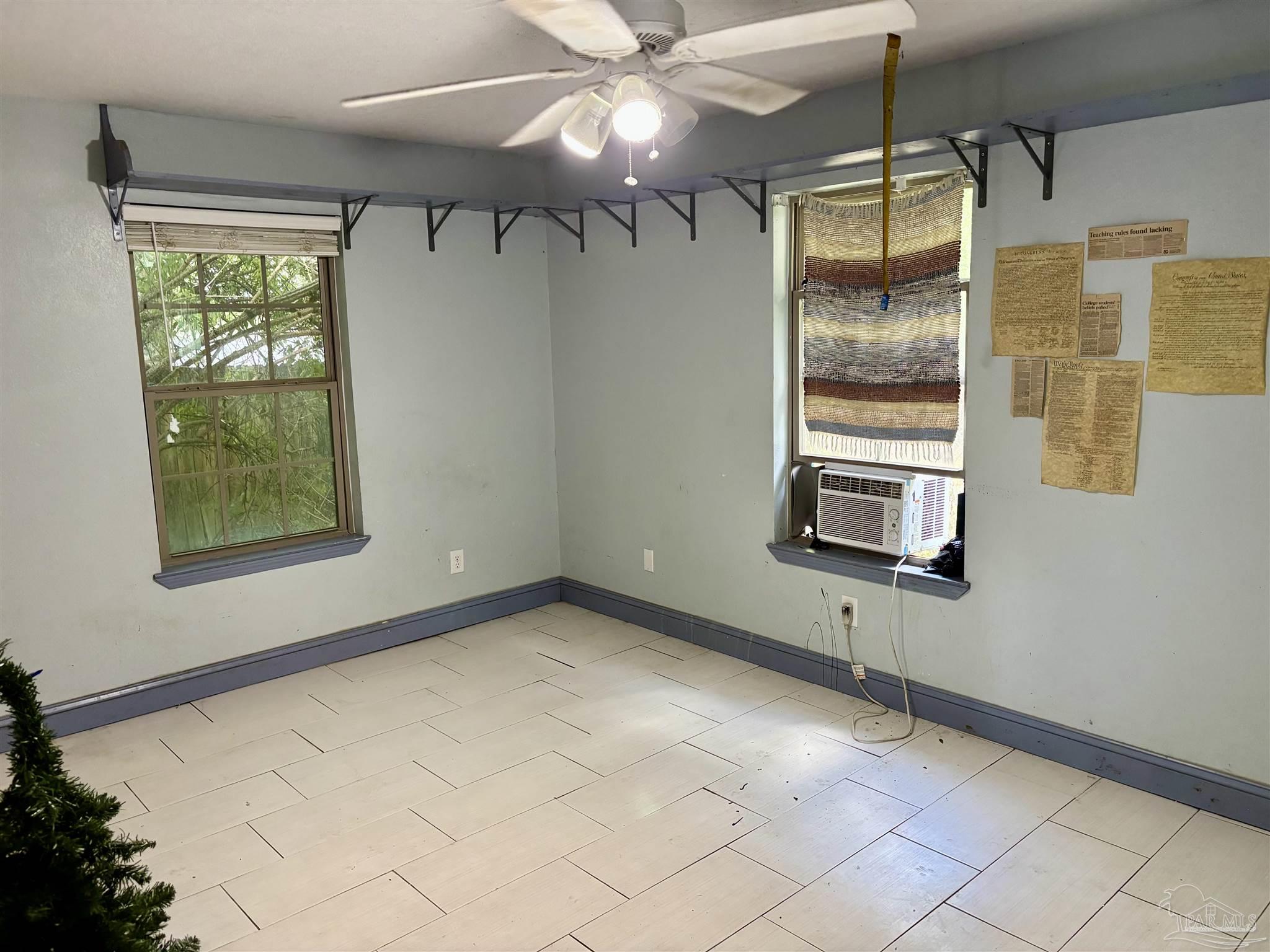 4856 Jennifer Lane Pace, FL 32571 - Photo 9 of 18