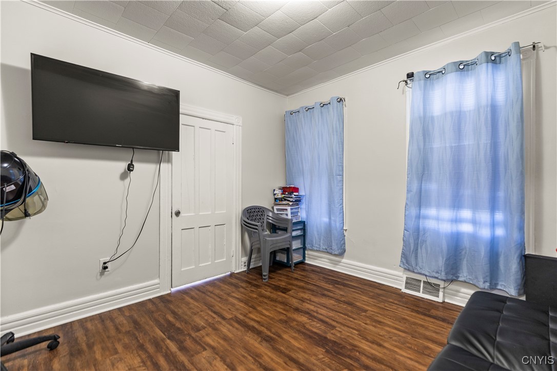 1569 Dudley Avenue Utica, NY 13501 - Photo 7 of 39