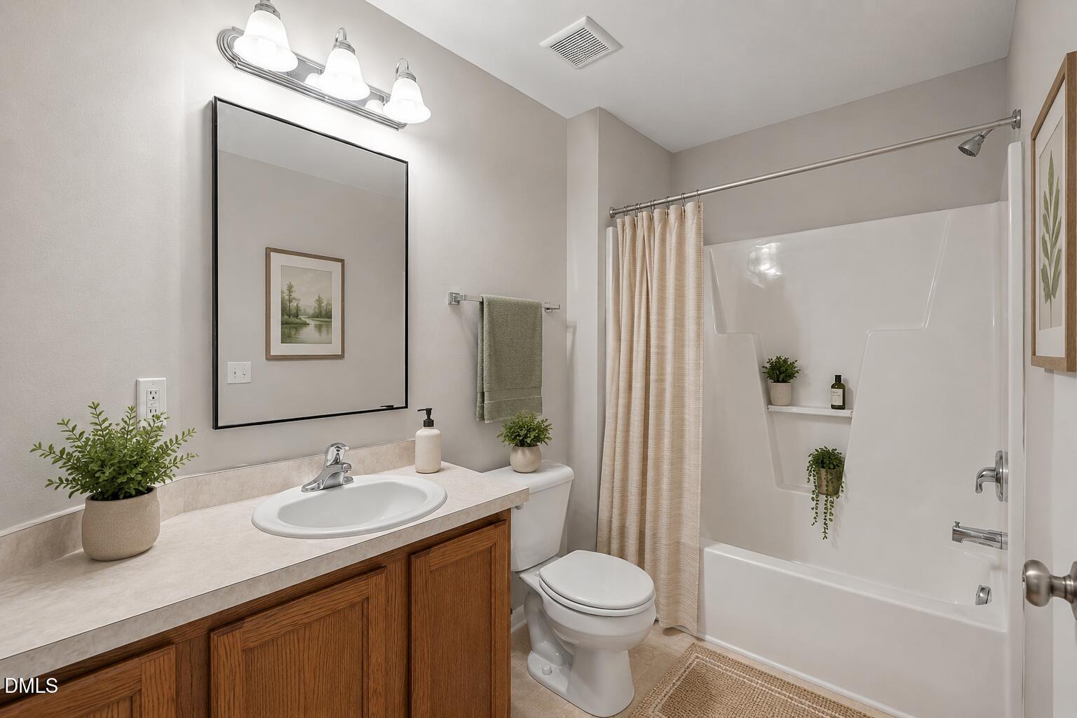 908 Reedy Way Durham, NC 27703 - Photo 9 of 35 Bathroom