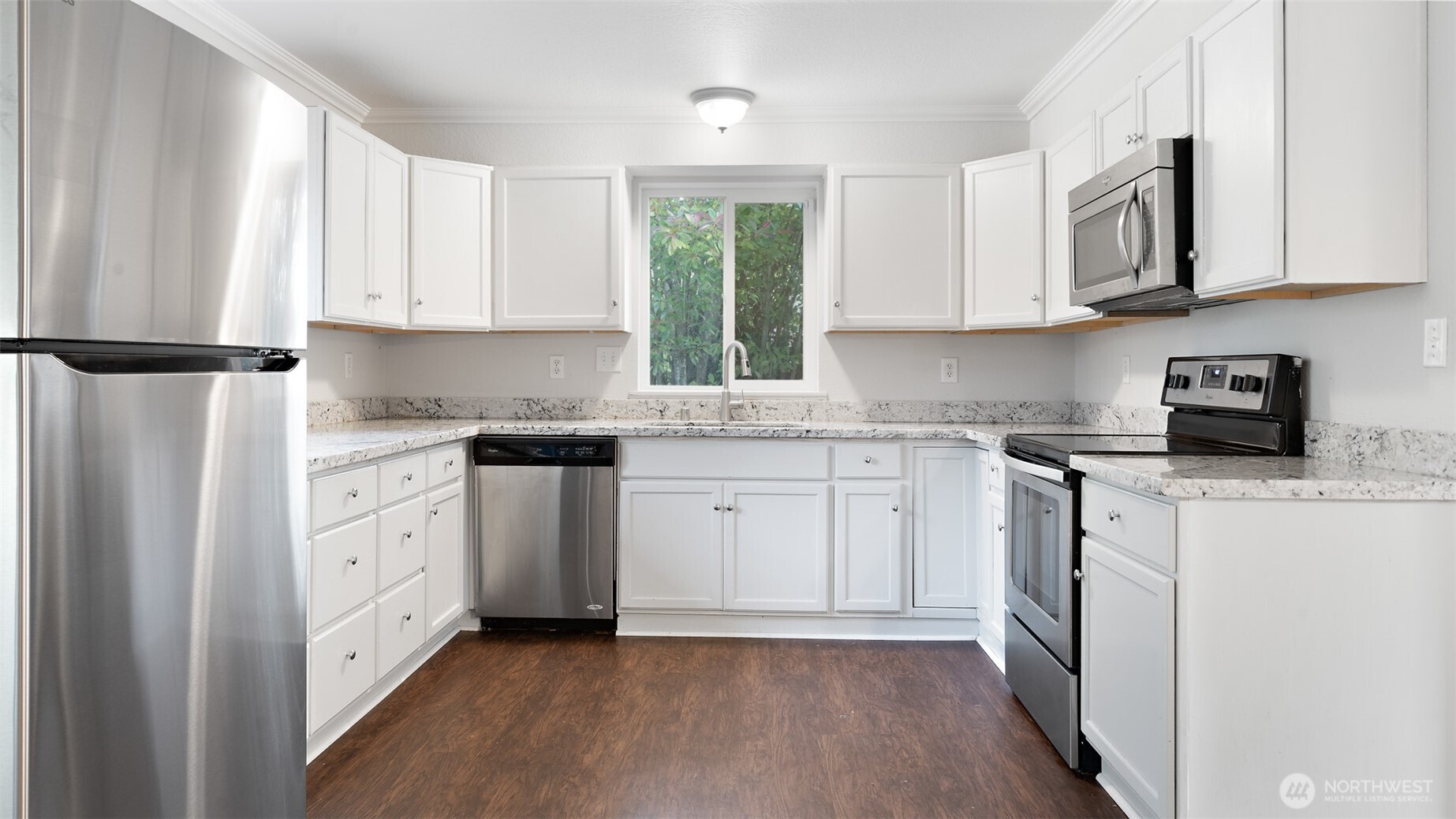 808 East 31st Street Bremerton, WA 98310 - Photo 11 of 37