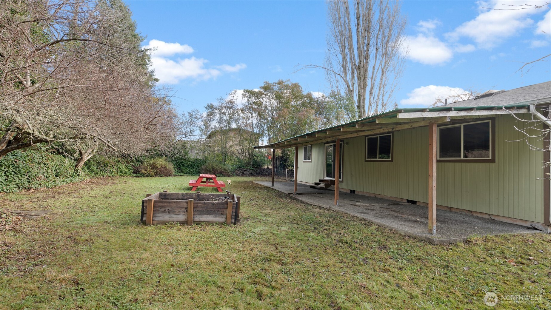 808 East 31st Street Bremerton, WA 98310 - Photo 18 of 37