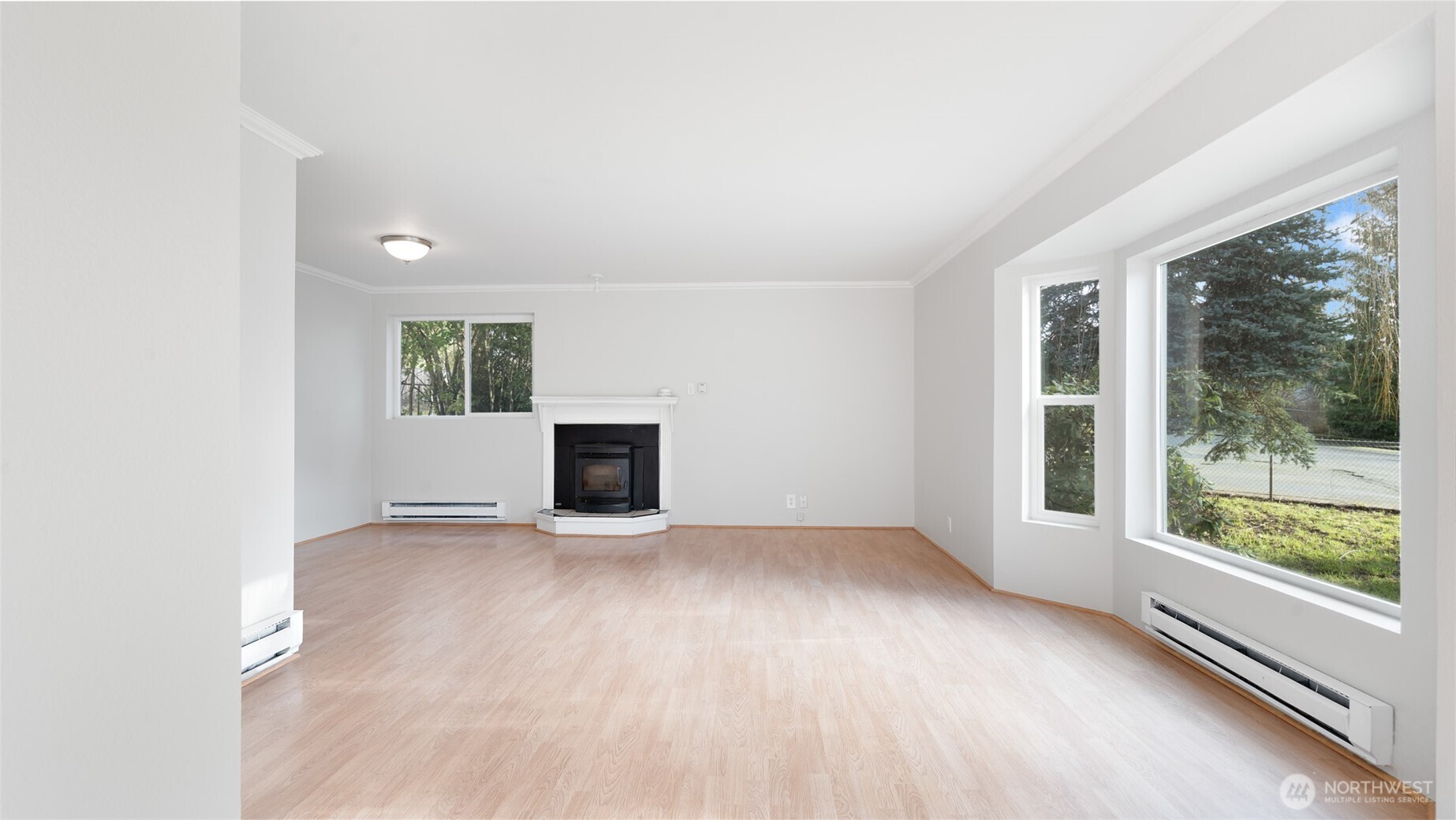 808 East 31st Street Bremerton, WA 98310 - Photo 9 of 37