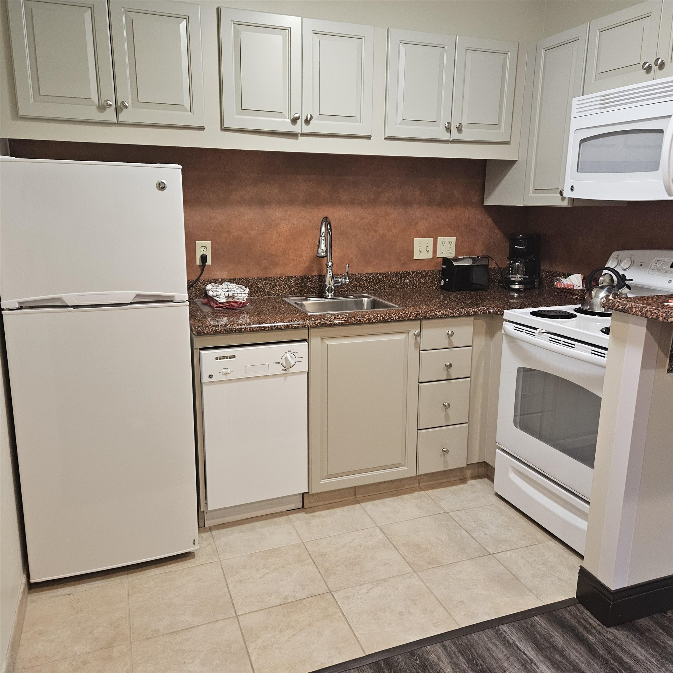 90 Loon Mountain Road, Unit 1126C Lincoln, NH 03251 - Photo 4 of 20