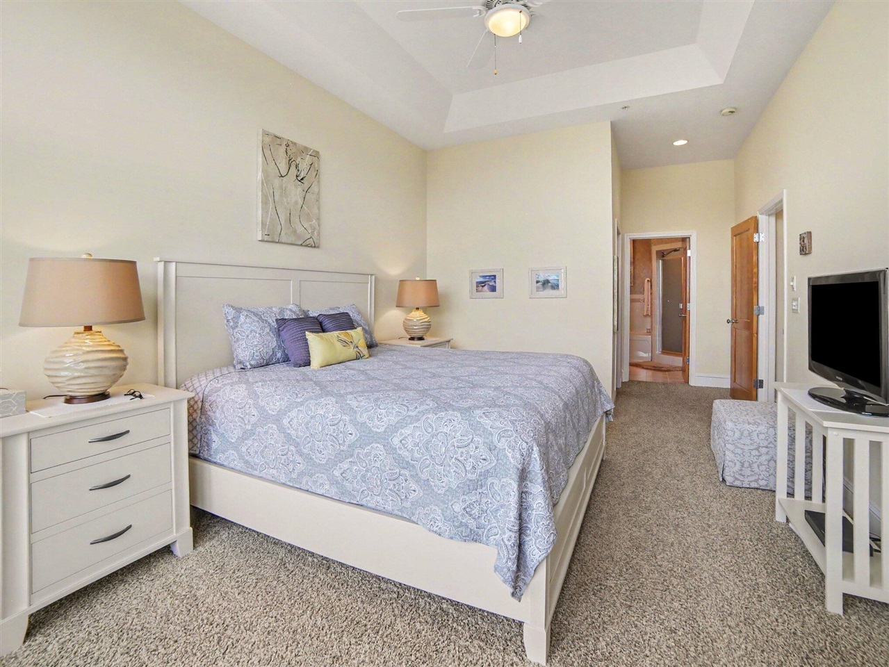 300 South Rath Avenue, Unit 22 Ludington, MI 49431 - Photo 12 of 28