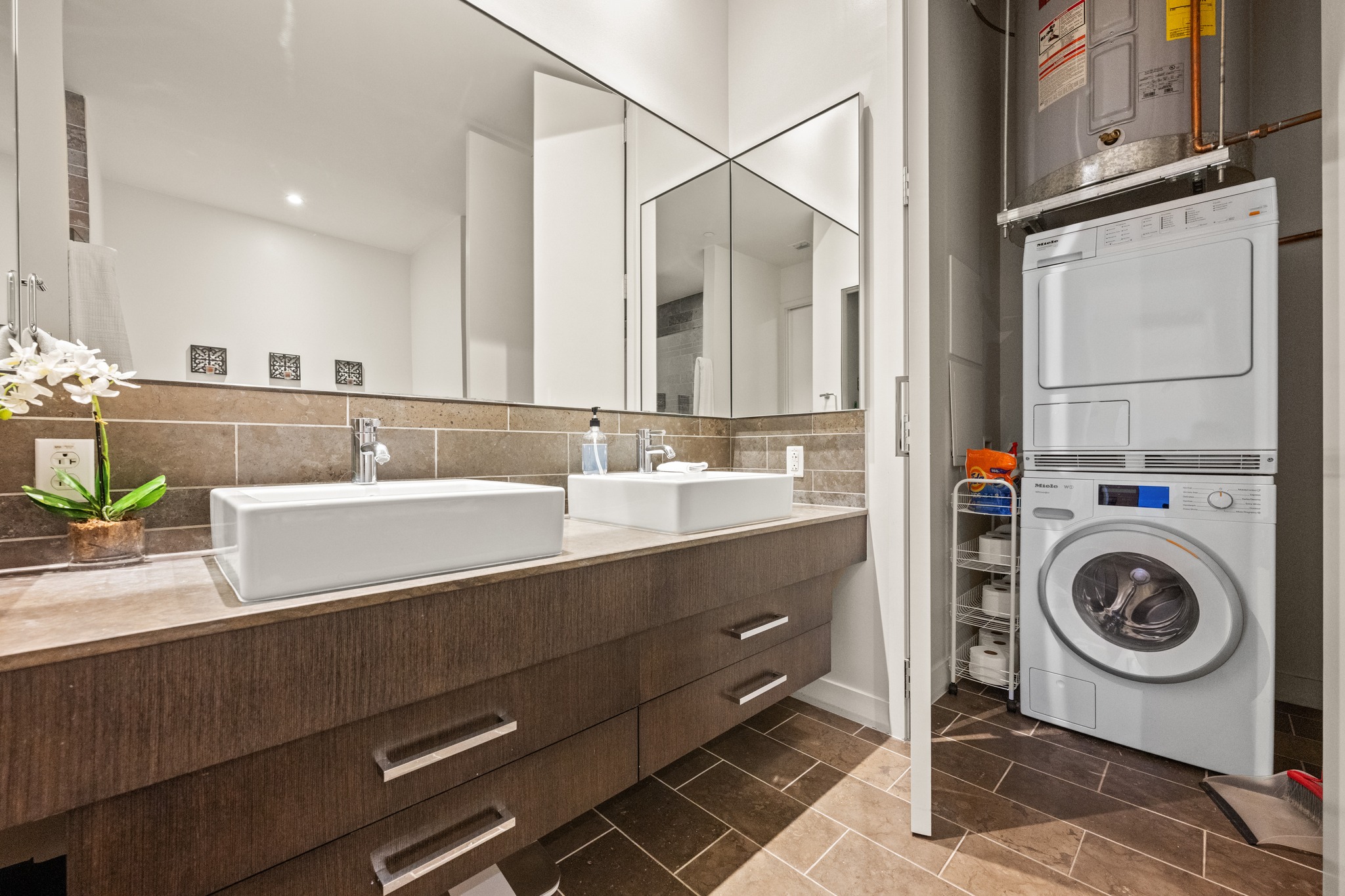 210 Lavaca Street, Unit 1902 Austin, TX 78701 - Photo 11 of 28