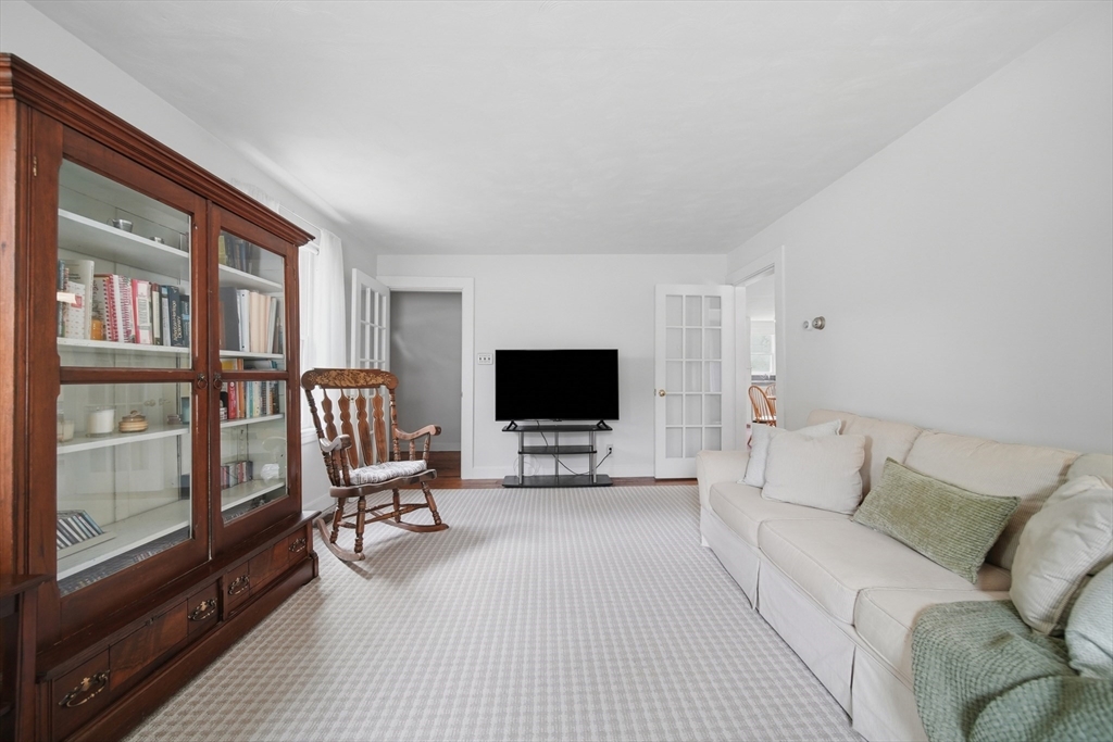 36 Holbrook Road North Andover, MA 01845 - Photo 10 of 32