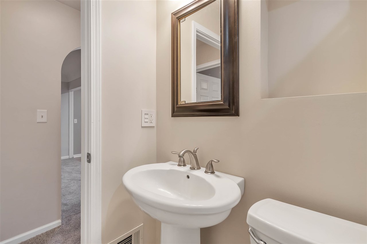 4437 East Coldwater Road Flint, MI 48506 - Photo 19 of 27