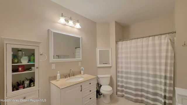 $875,000 | 13 Andre Court, Athens, NY 12015