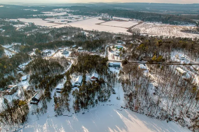 $875,000 | 13 Andre Court, Athens, NY 12015