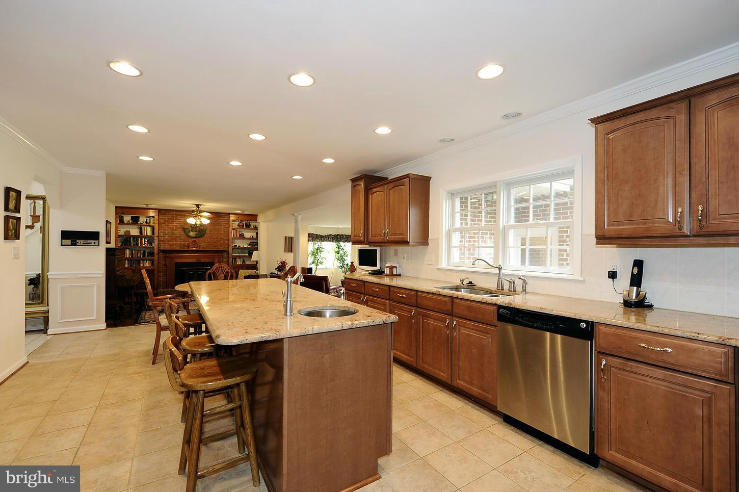 12309 Riverview Road Fort Washington, MD 20744 - Photo 9 of 30 Kitchen