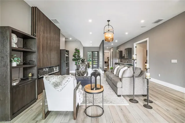 $1,599,000 | 4269 15th Avenue Southwest, Naples, FL 34116