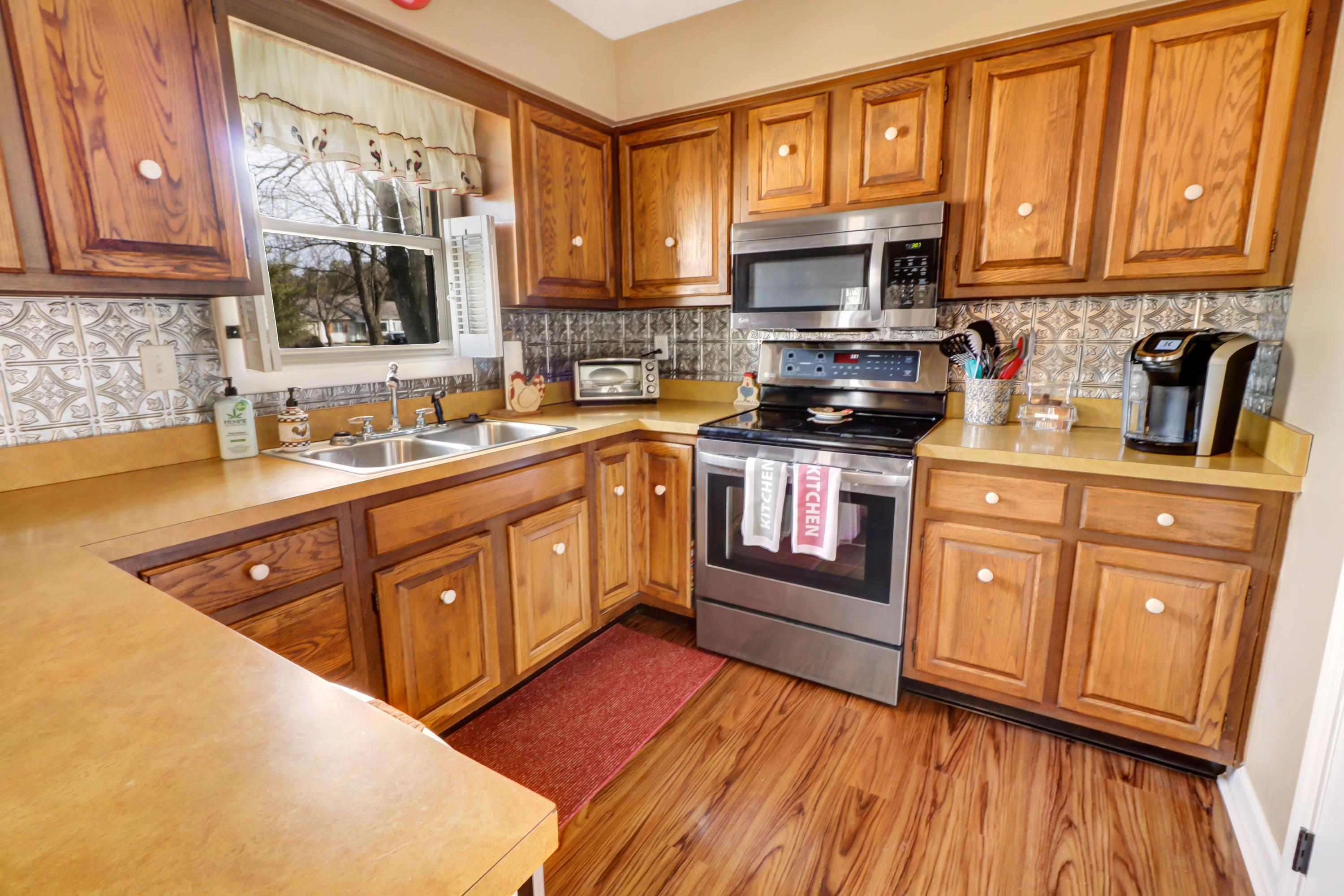 5954 Houchard Road Dublin, OH 43016 - Photo 4 of 27 Gallery Image 4