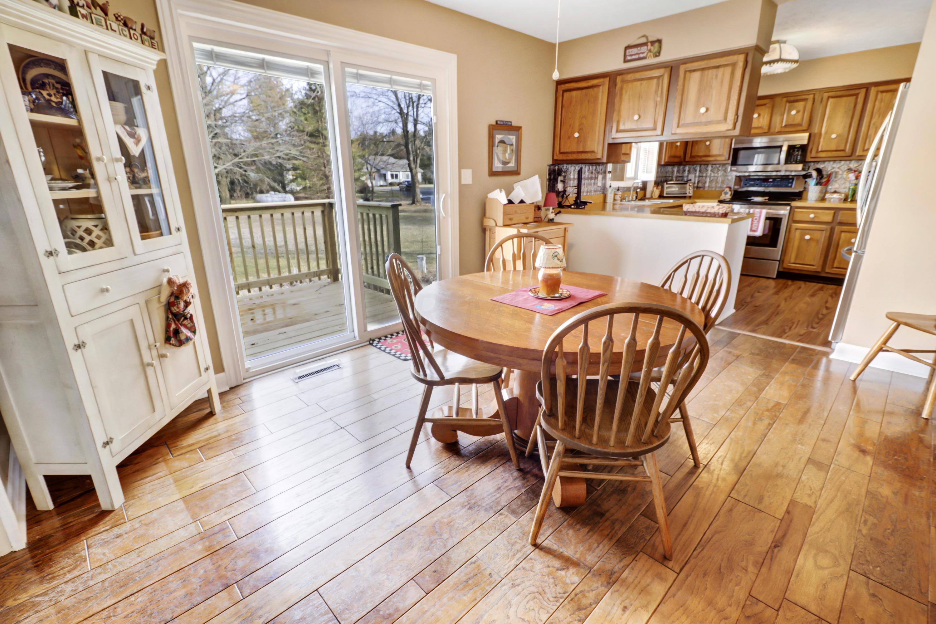 5954 Houchard Road Dublin, OH 43016 - Photo 7 of 27 Gallery Image 7