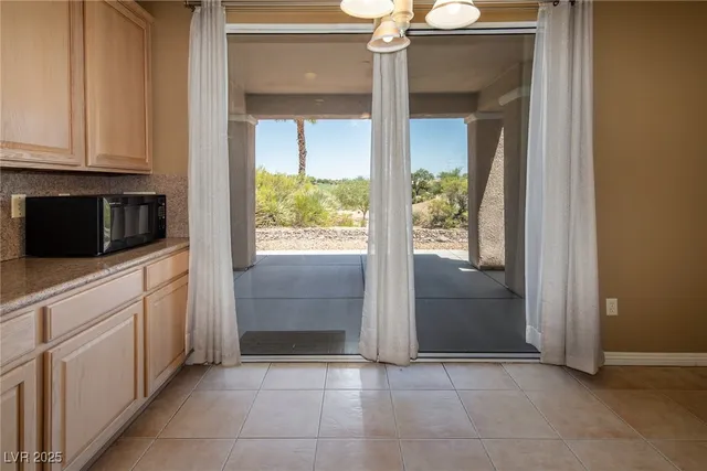 $3,500 | 10248 Santo Nina Court, Las Vegas, NV 89135