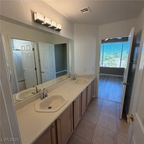 $3,500 | 10248 Santo Nina Court, Las Vegas, NV 89135