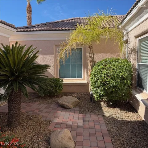 $3,500 | 10248 Santo Nina Court, Las Vegas, NV 89135