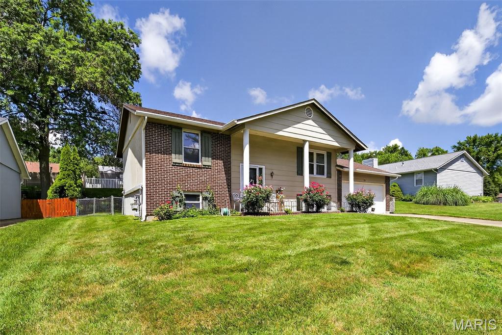 25 Universal Drive St. Peters, MO 63376 - Photo 2 of 37