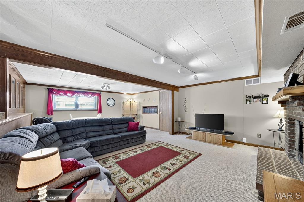 25 Universal Drive St. Peters, MO 63376 - Photo 28 of 37