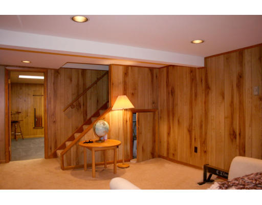 3 Brewster Road Wayland, MA 01778 - Photo 13 of 25