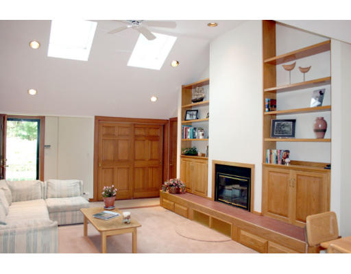 3 Brewster Road Wayland, MA 01778 - Photo 7 of 25