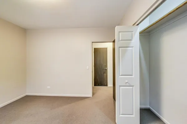 $4,200 | 2233 West Medill Avenue, Unit D, Chicago, IL 60647