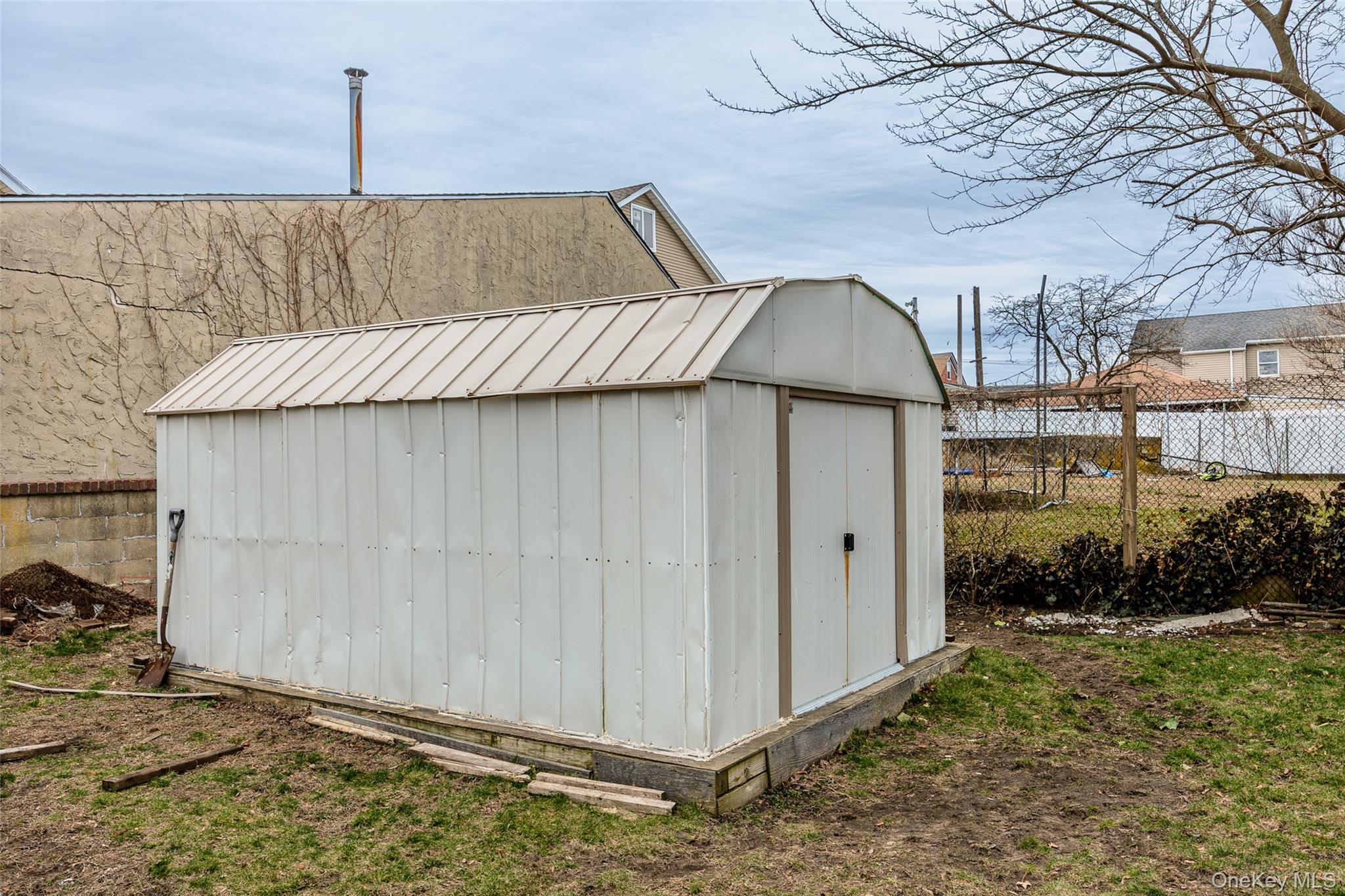 34 Mervin Street Inwood, NY 11096 - Photo 22 of 26