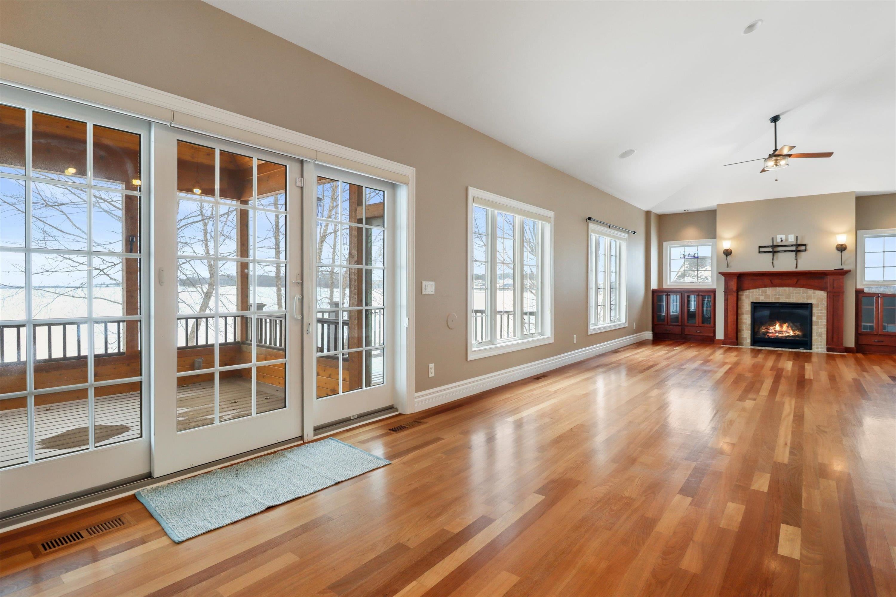 325 Riviera Street Oregon, WI 53575 - Photo 3 of 48