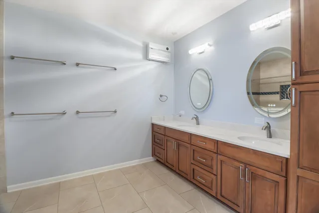 $799,000 | 325 Riviera Street, Oregon, WI 53575