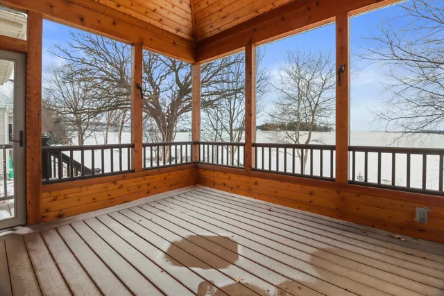 $799,000 | 325 Riviera Street, Oregon, WI 53575