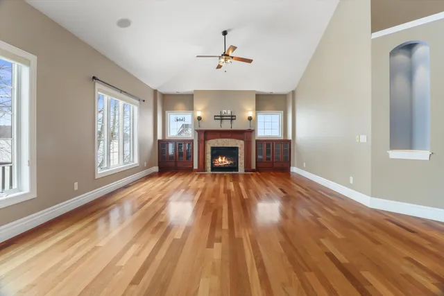 $799,000 | 325 Riviera Street, Oregon, WI 53575