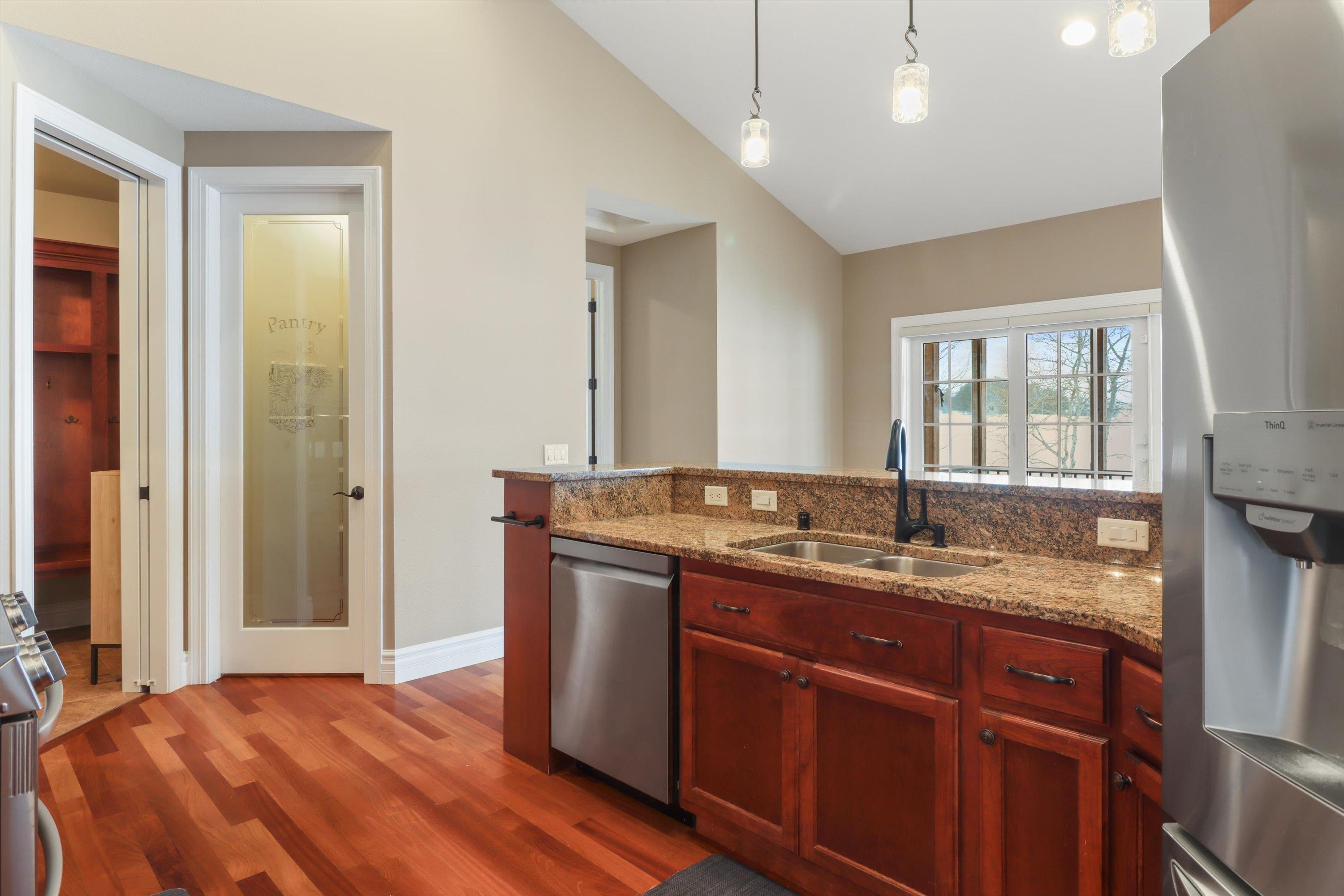 325 Riviera Street Oregon, WI 53575 - Photo 9 of 48