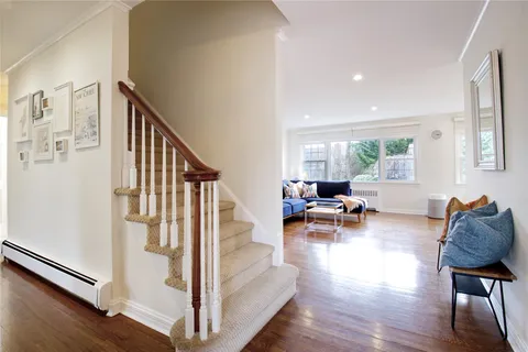 $1,189,000 | 59 Maxwell Road, Garden City, NY 11530