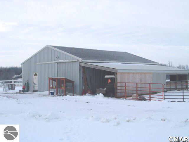 9221 North Leaton Road Clare, MI 48617 - Photo 8 of 8 1773755-8.JPG